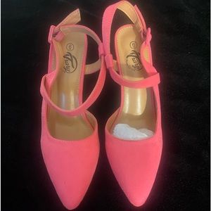 NWT Trary Women’s 6 Pink Stiletto Pointed Toe Ankle Strap 3.5” Heel